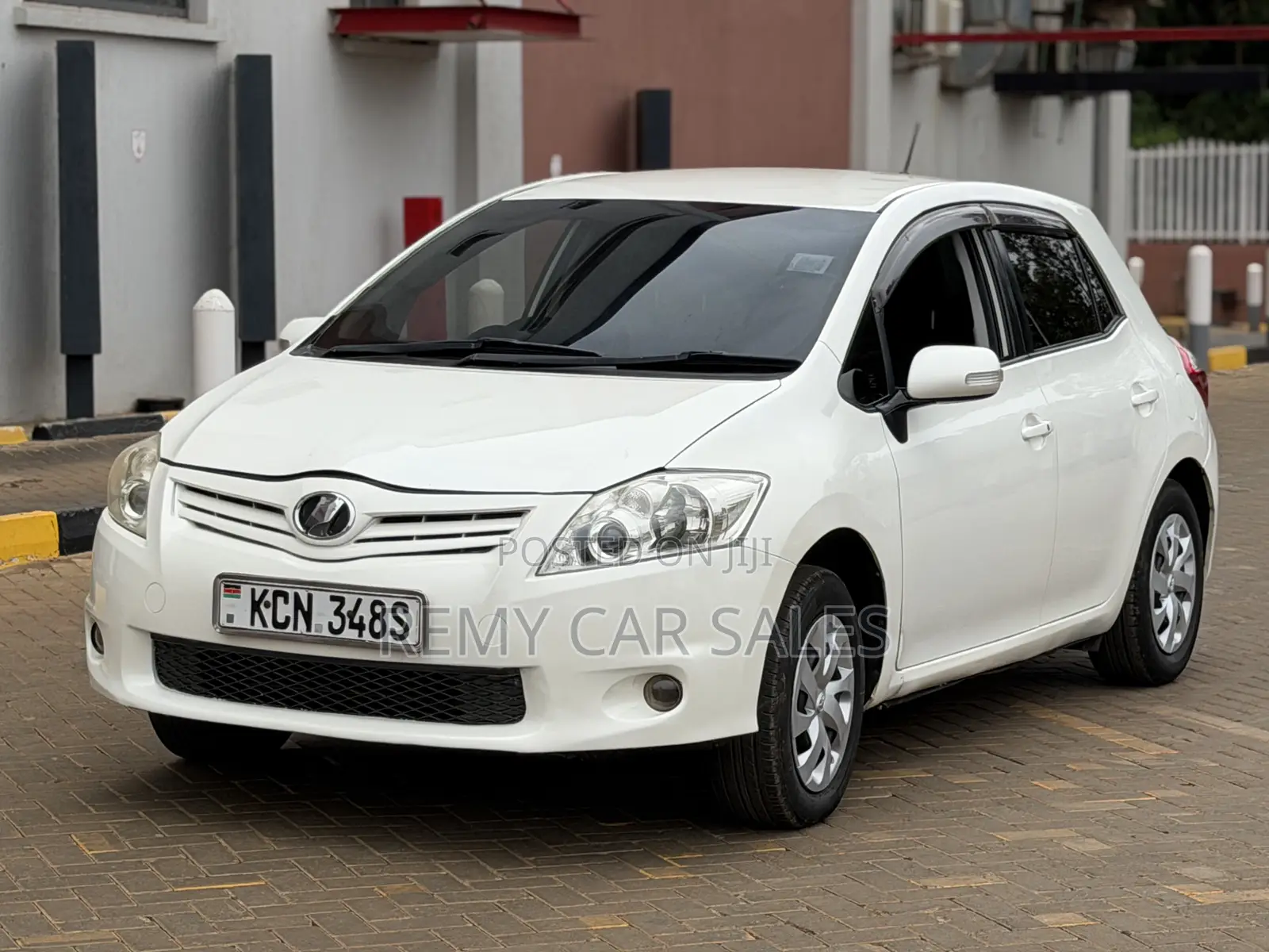 Toyota Auris 2010 White