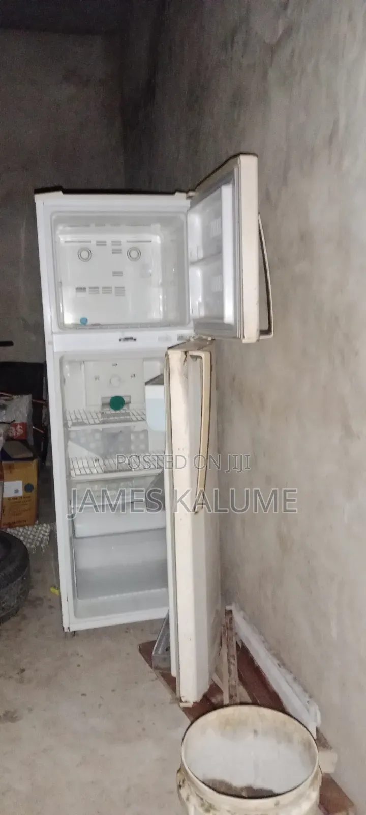 Refrigerator