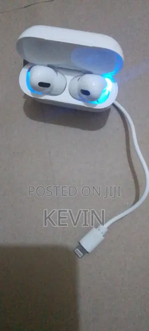 White Ear Pods