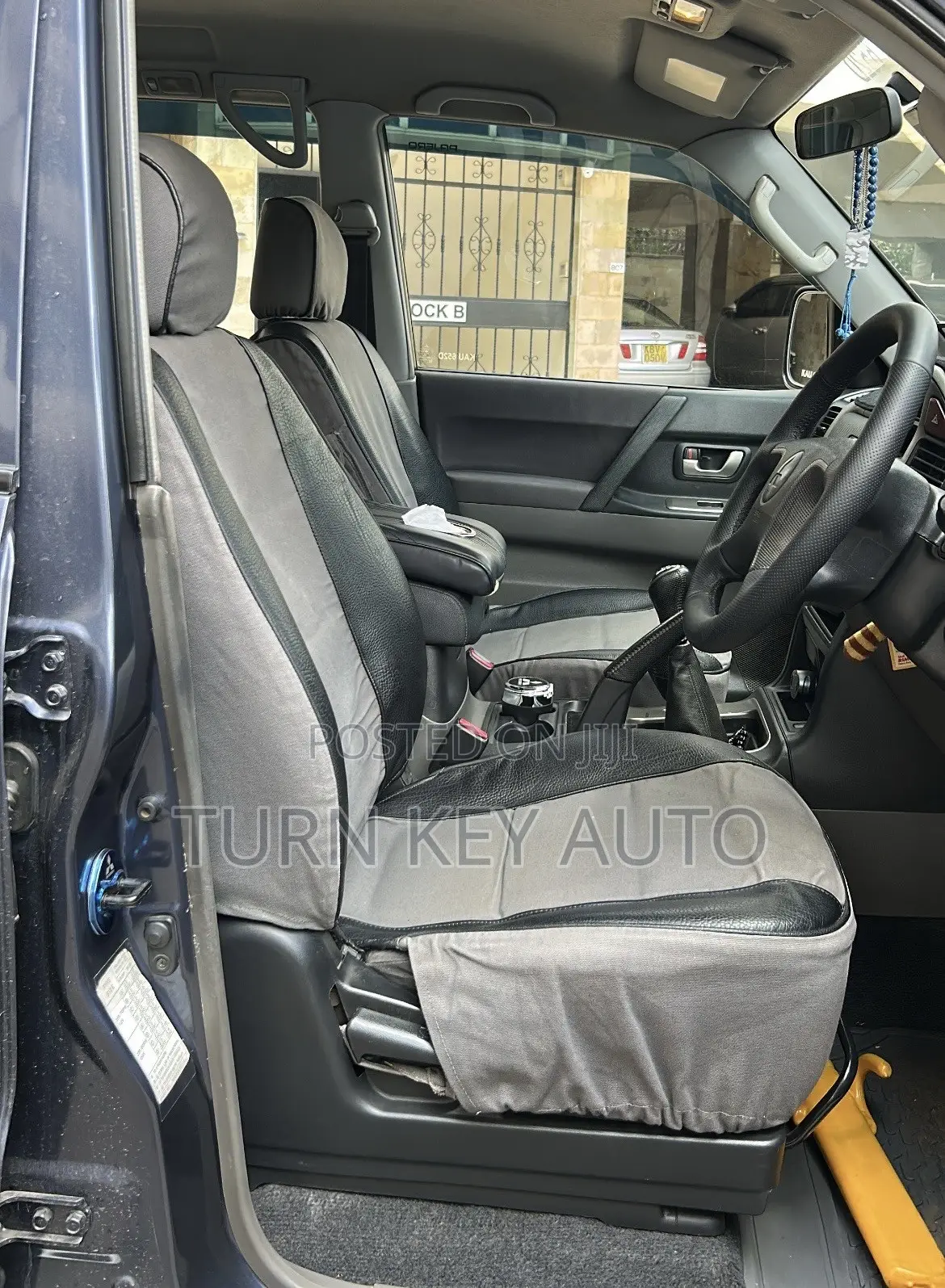 Mitsubishi Pajero 2004 Gray