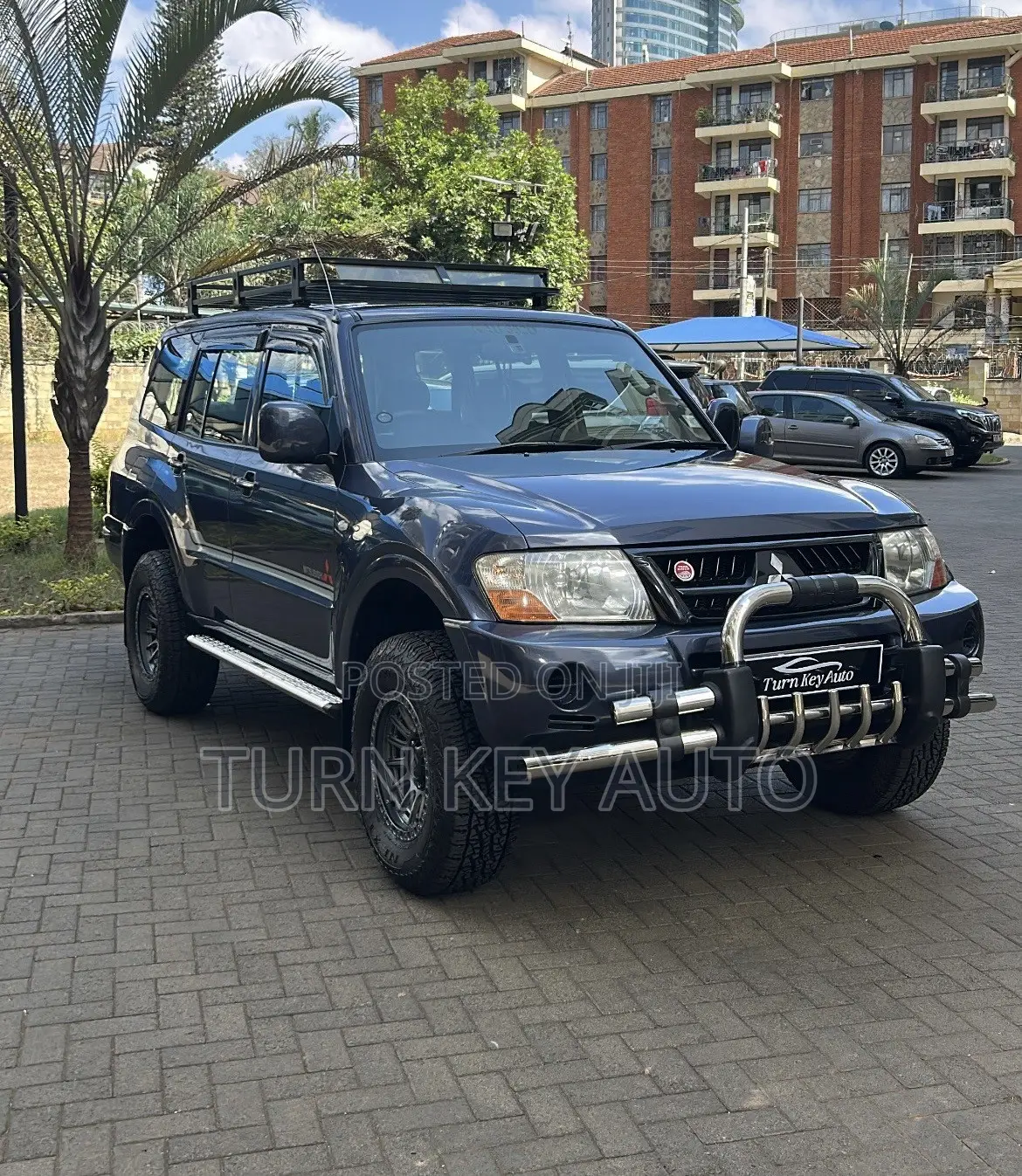 Mitsubishi Pajero 2004 Gray