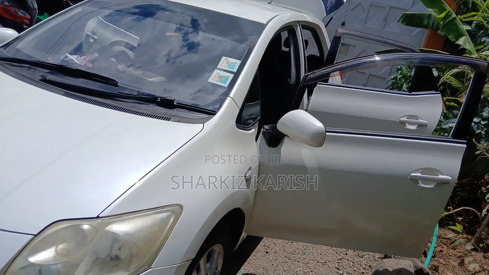 Toyota Auris 2009 White
