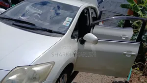 Toyota Auris 2009 White