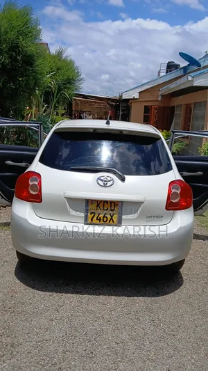 Toyota Auris 2009 White