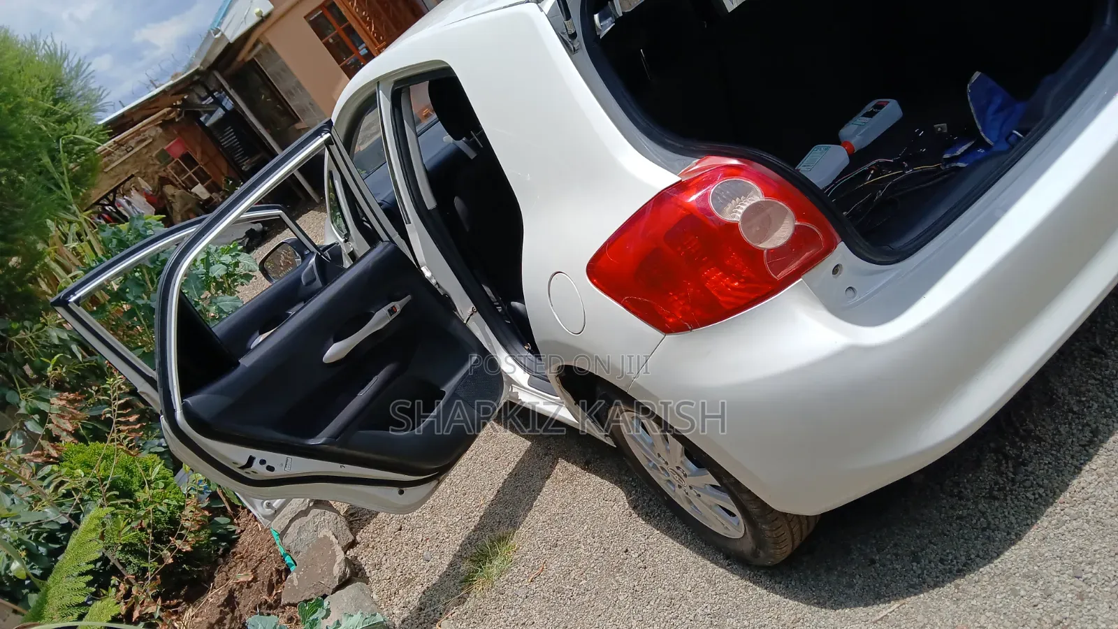 Toyota Auris 2009 White