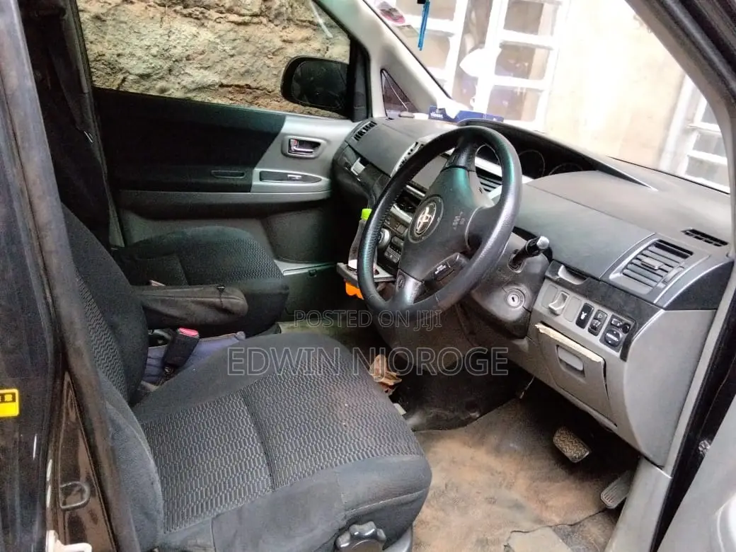 Toyota TownAce 2004 Black