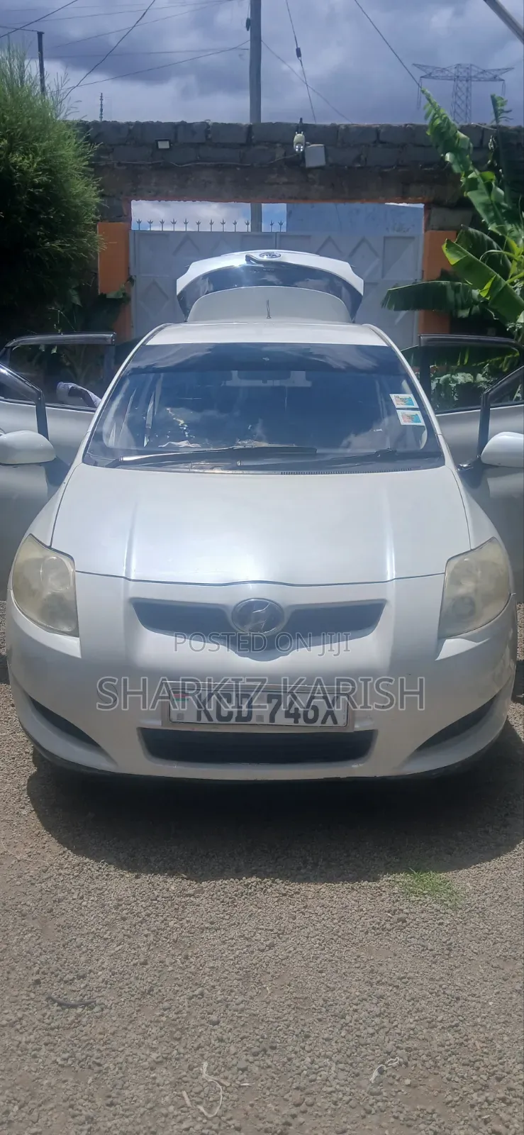 Toyota Auris 2009 White