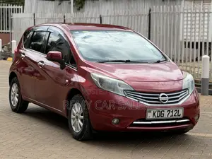 Nissan Note 2015 Maroon