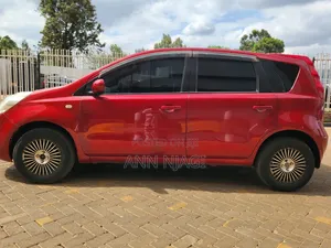 Nissan Note 2011 Red