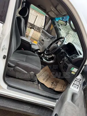 Toyota Land Cruiser Prado 2008 White