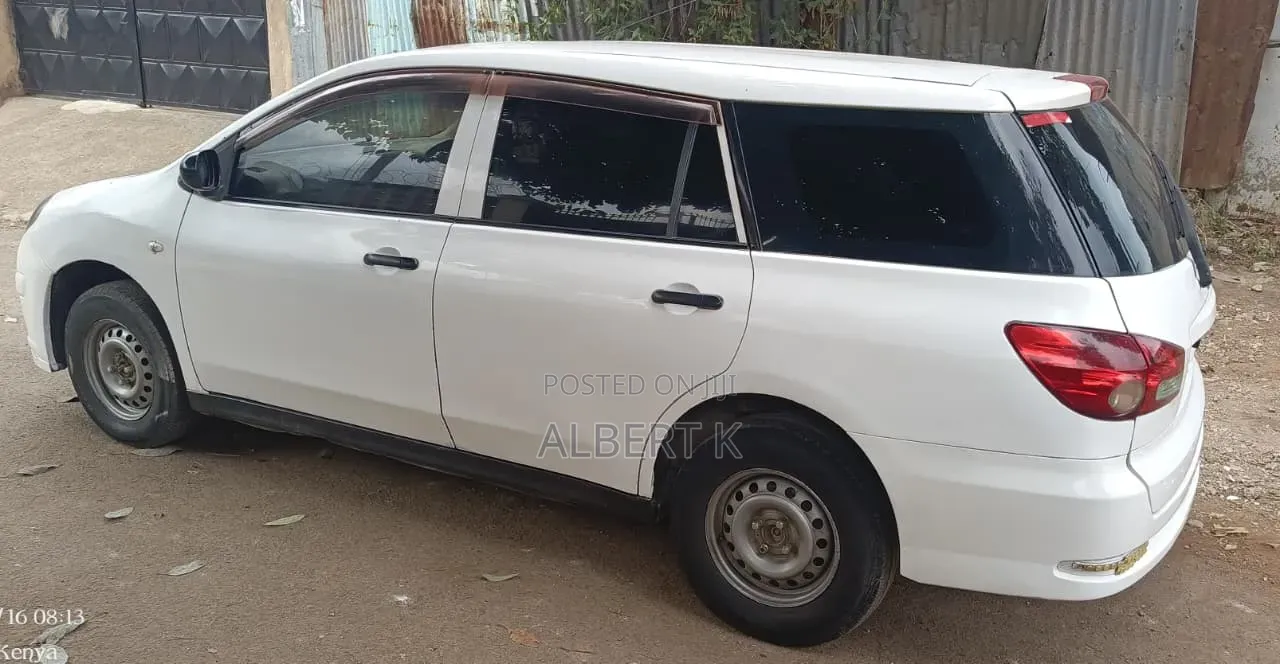 Nissan Advan 2008 White