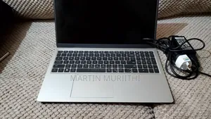 Laptop Dell Inspiron 15 3530 16GB Intel Core i5 SSD 256GB