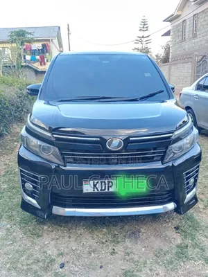 Toyota Voxy 2016 Black