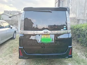 Toyota Voxy 2016 Black