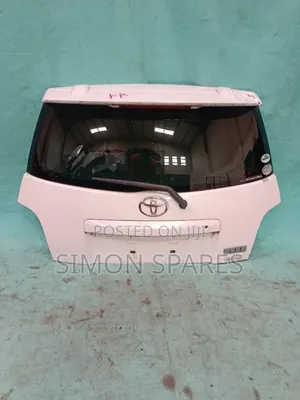 Tail GATE/boot TOYOTA IST NCP61 2006