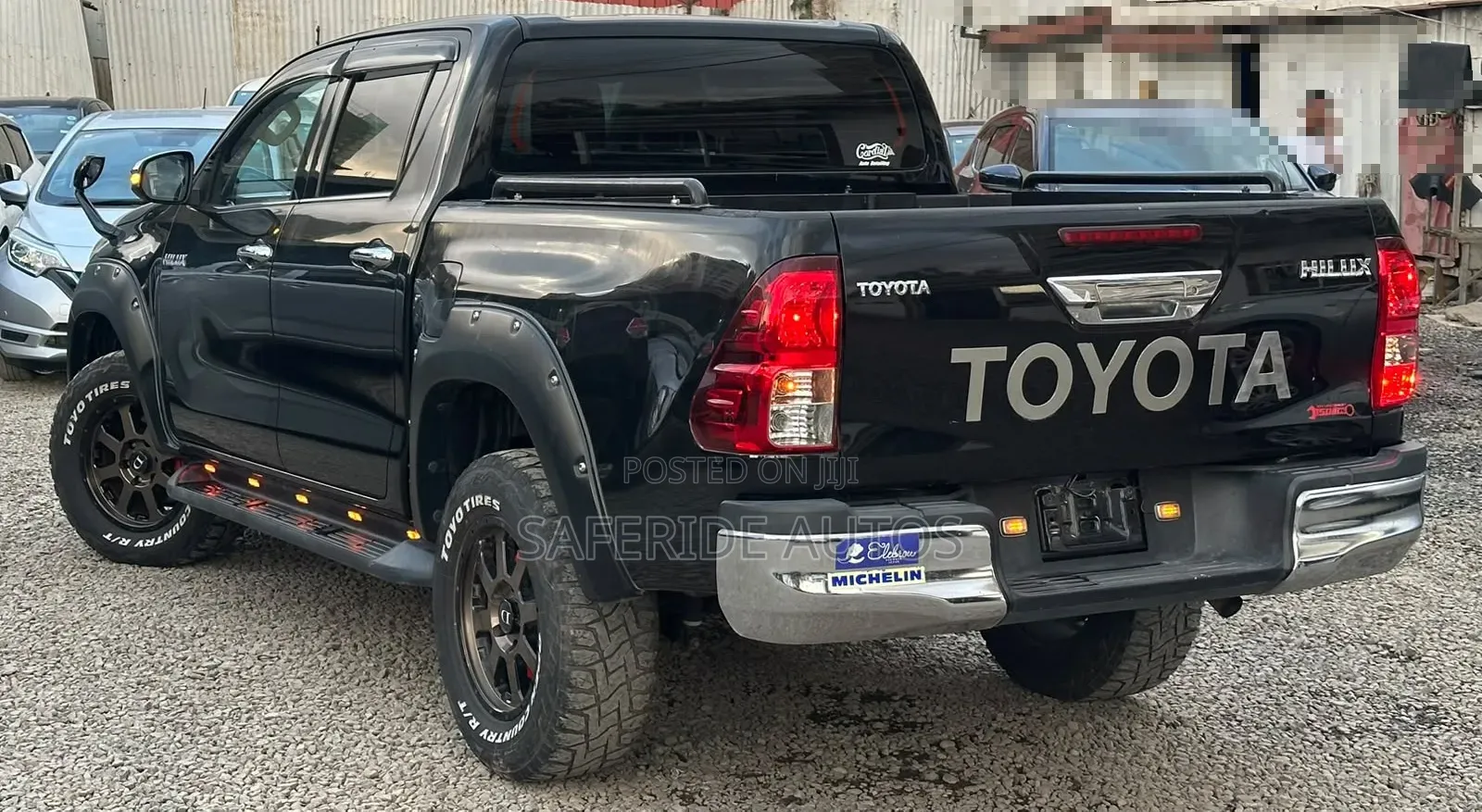 Toyota Hilux 2018 Black