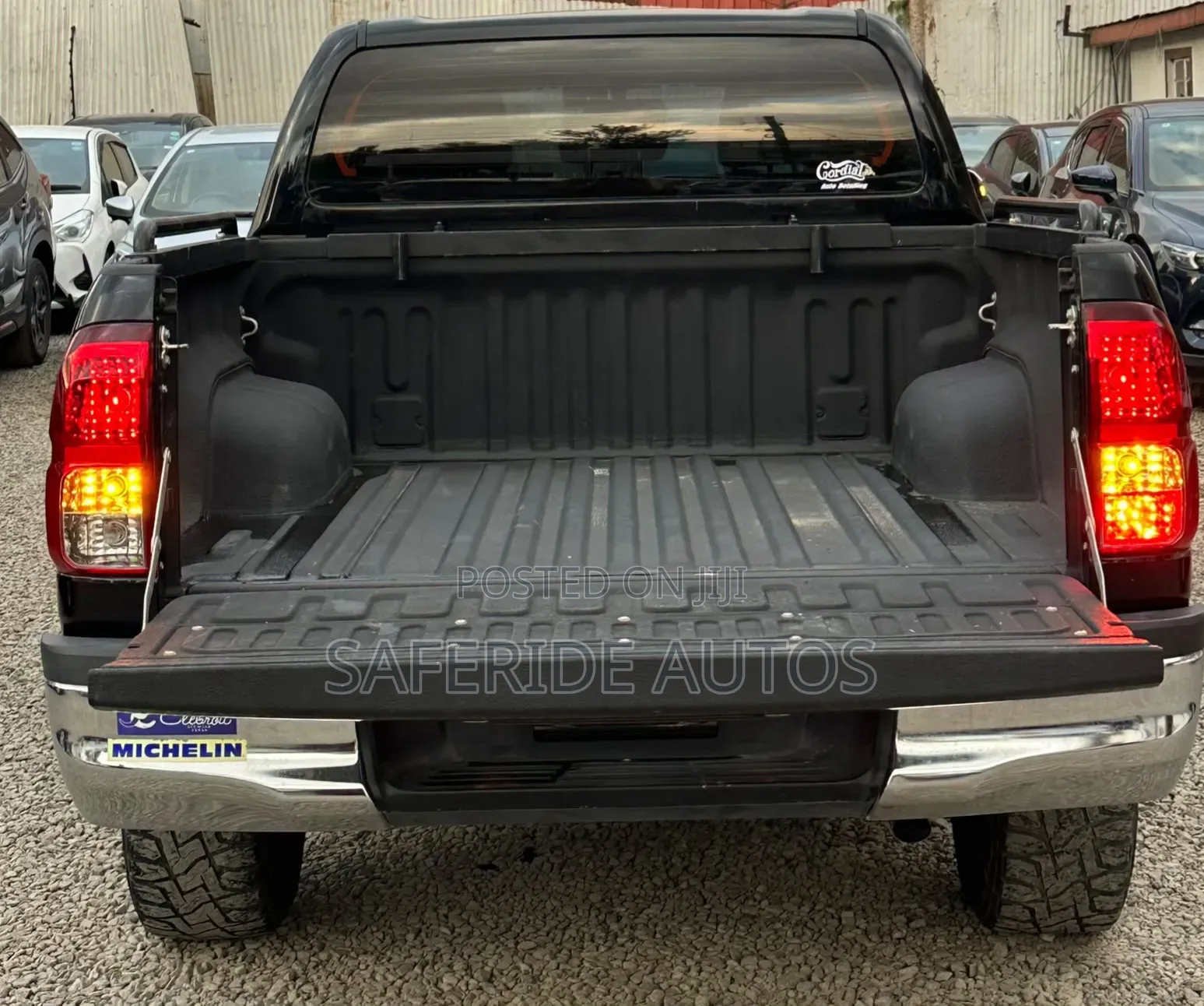 Toyota Hilux 2018 Black