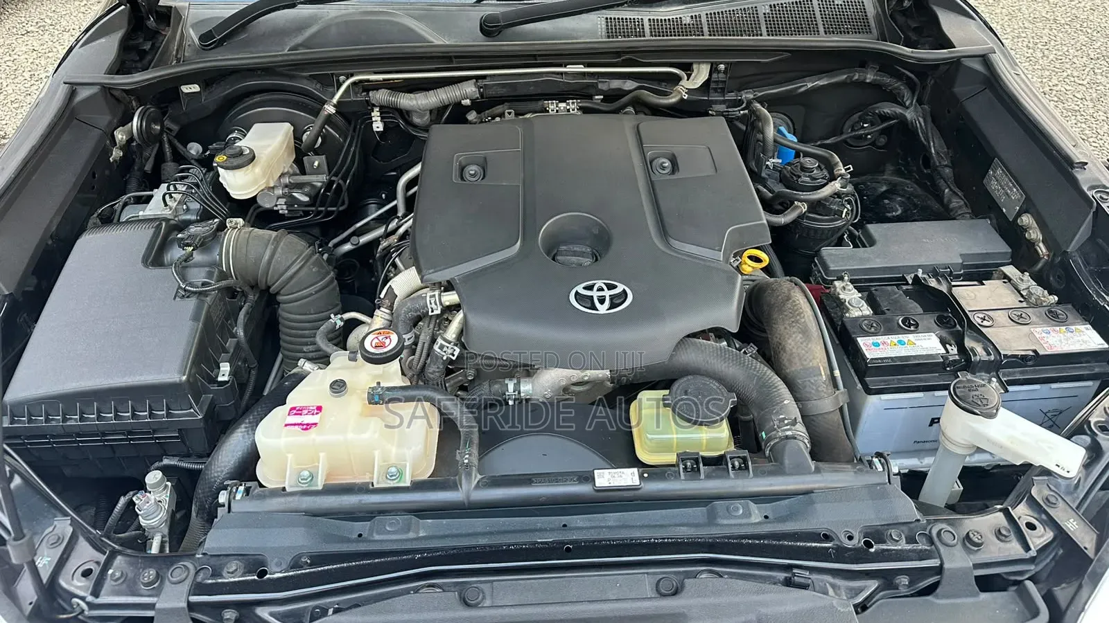 Toyota Hilux 2018 Black
