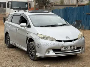 Toyota Wish 2011 Silver