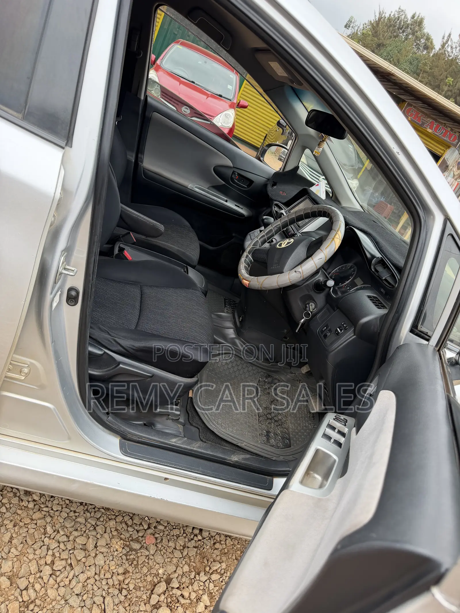 Toyota Wish 2011 Silver
