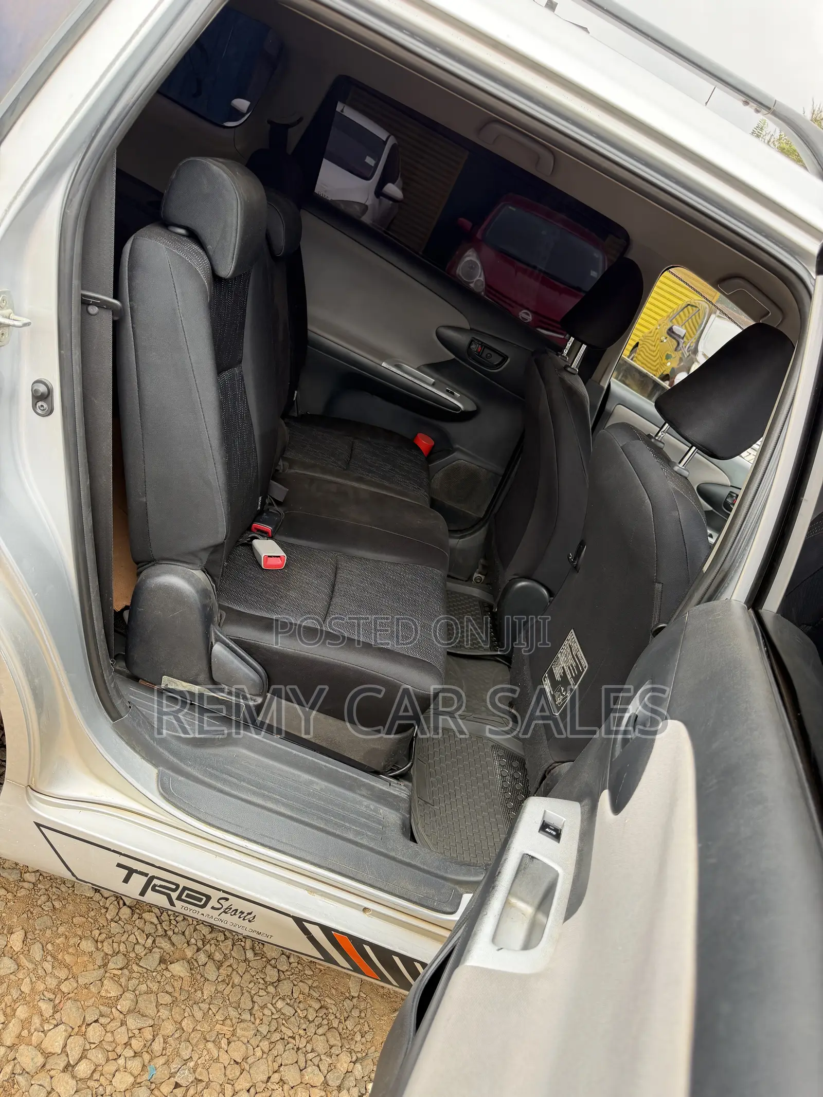 Toyota Wish 2011 Silver