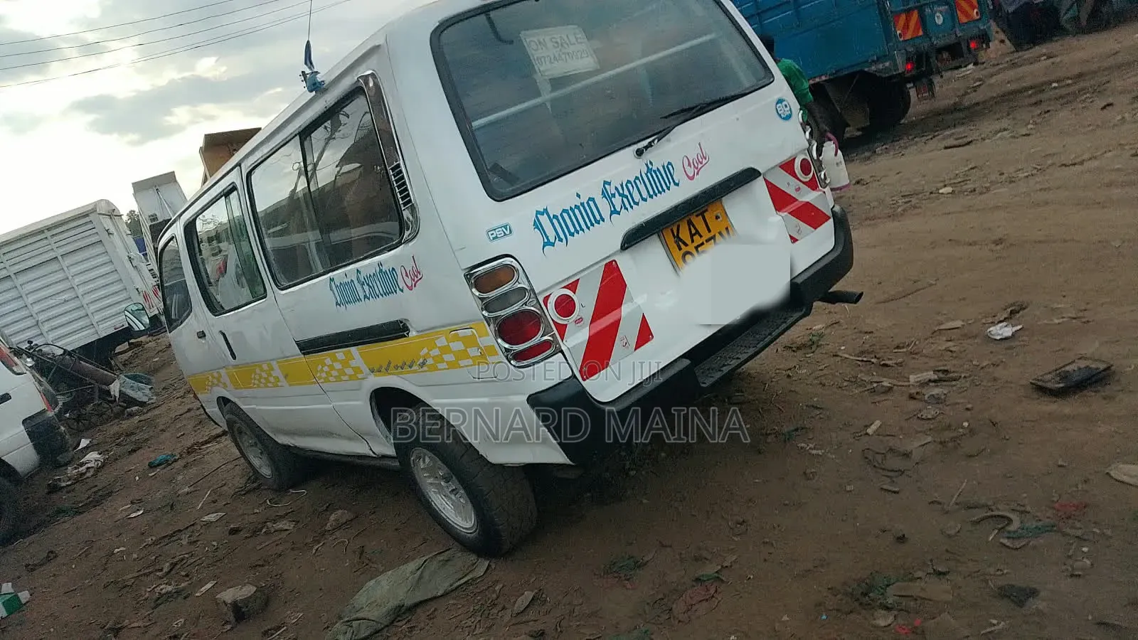 Toyota HiAce 2003 White