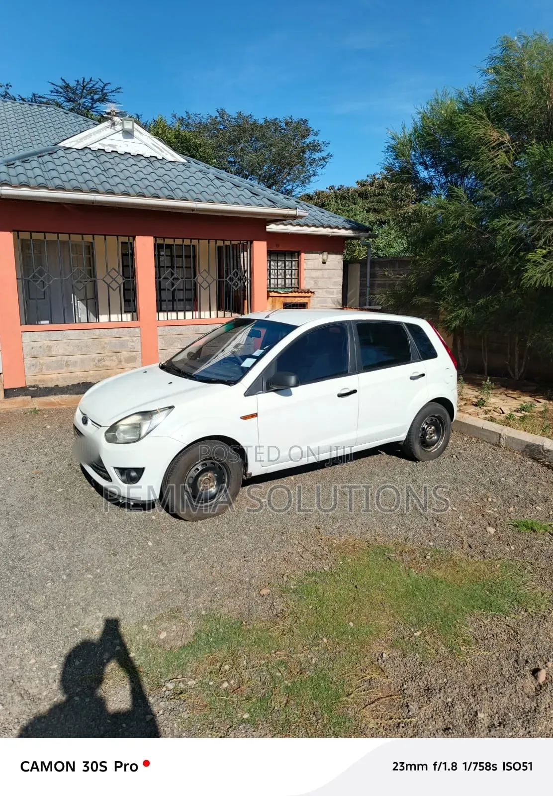 Ford Figo 2012 White