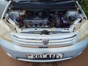 Toyota Raum 2005 Blue