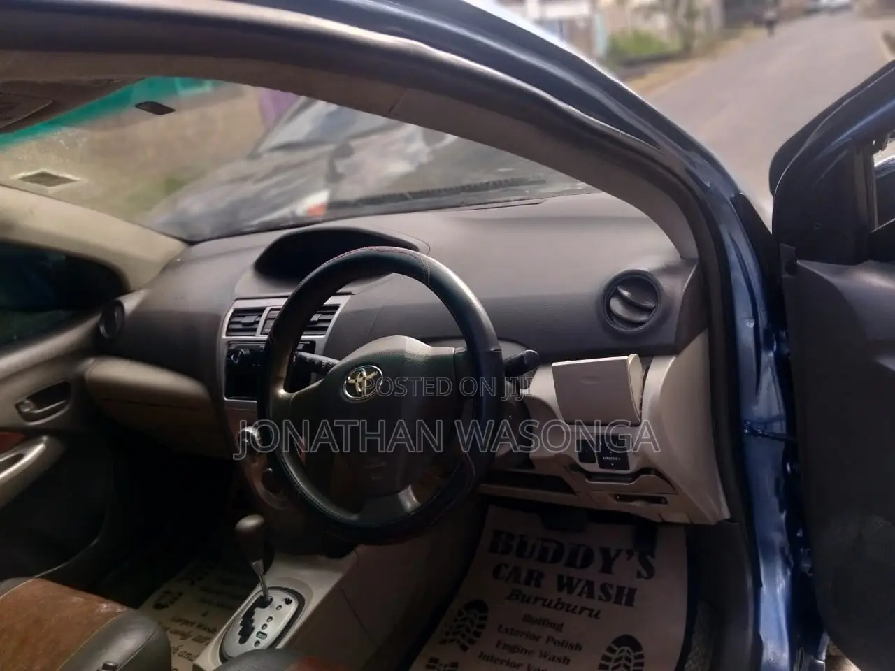 Toyota Belta 2010 Blue