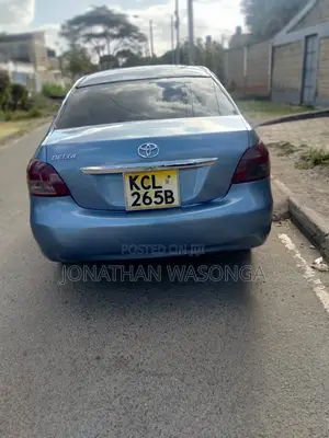 Toyota Belta 2010 Blue