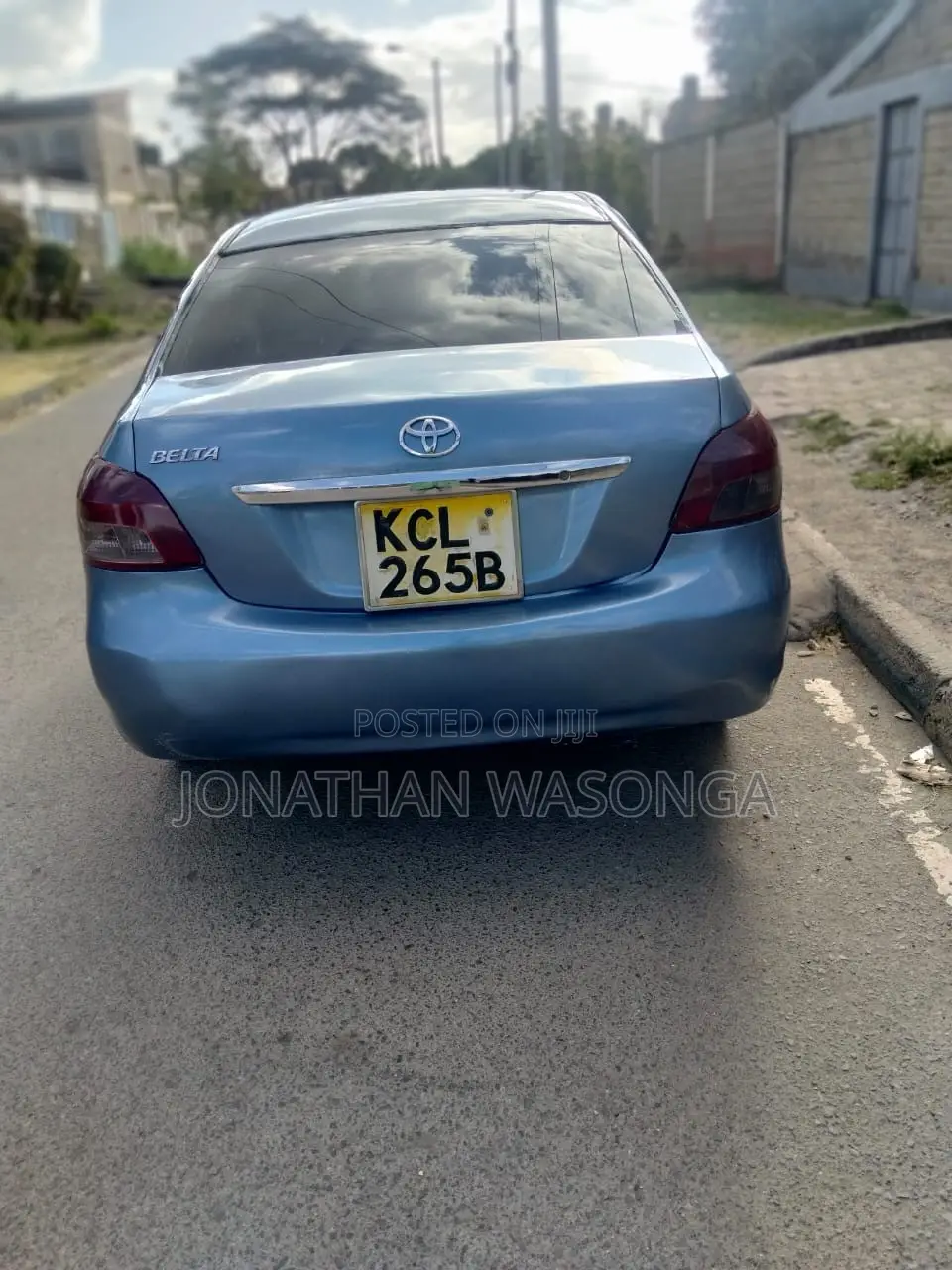 Toyota Belta 2010 Blue