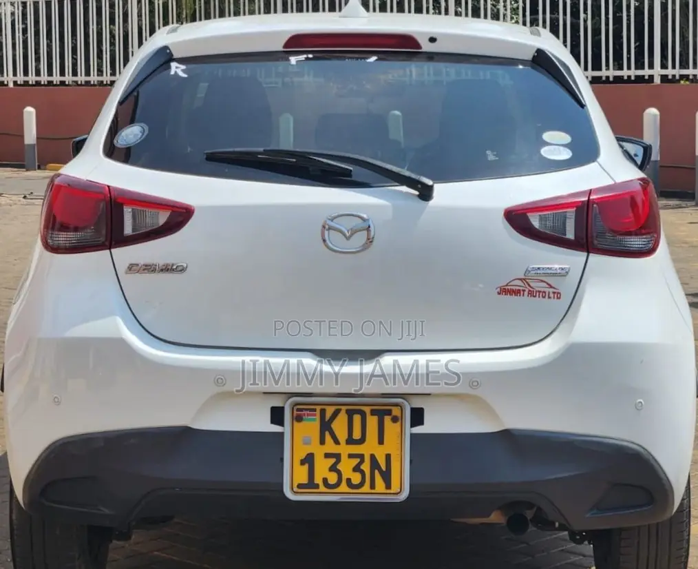 Mazda Demio 2018 White
