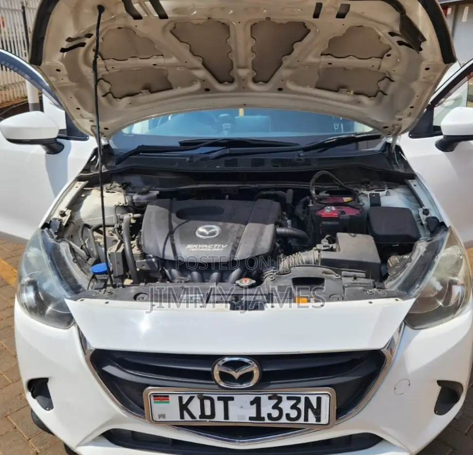 Mazda Demio 2018 White