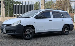 Nissan Advan 2014 White