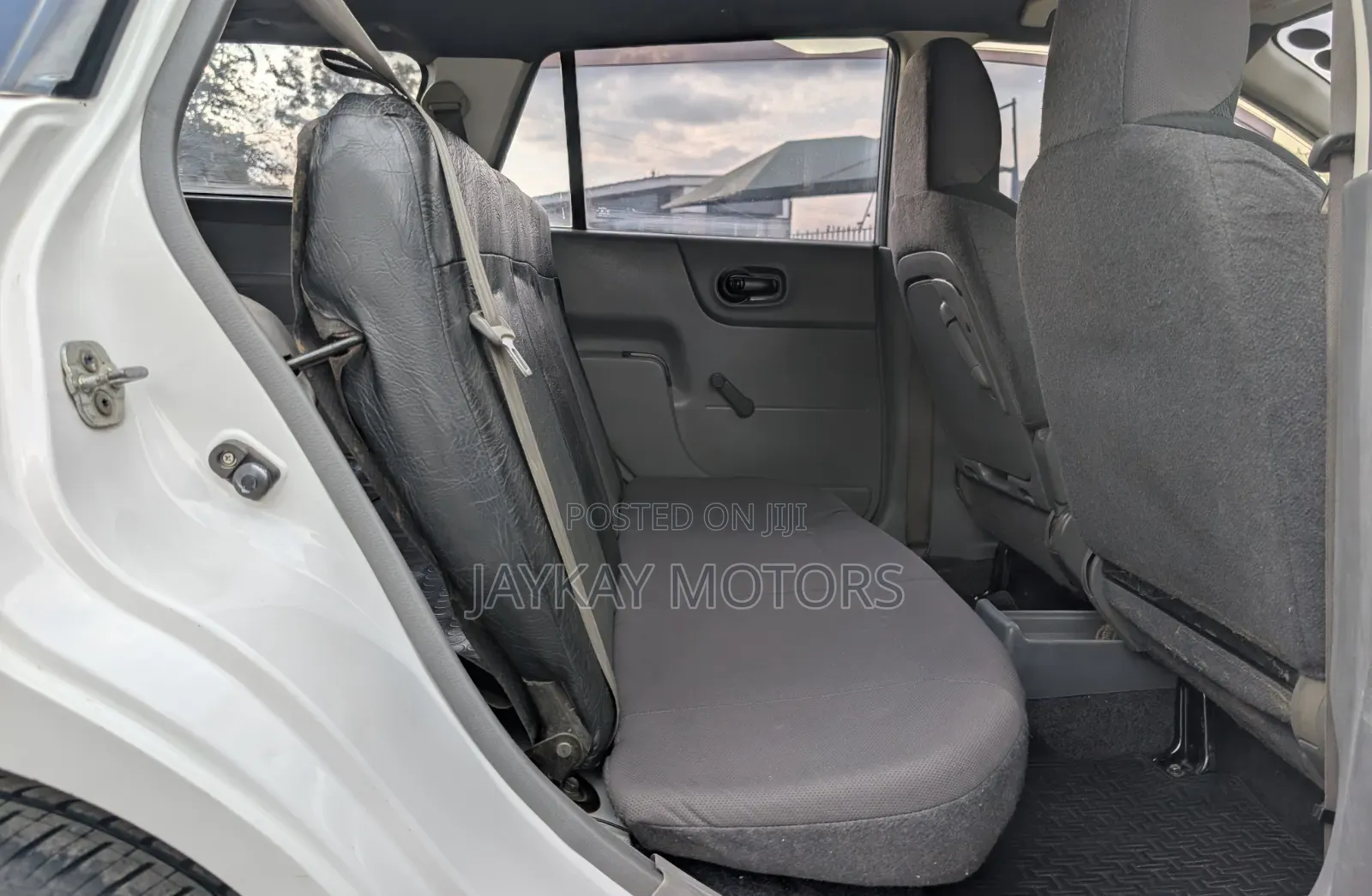 Nissan Advan 2014 White