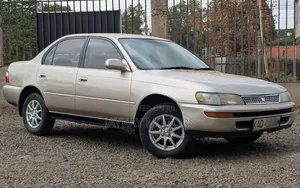 Toyota Corolla Sedan 1994 Gold