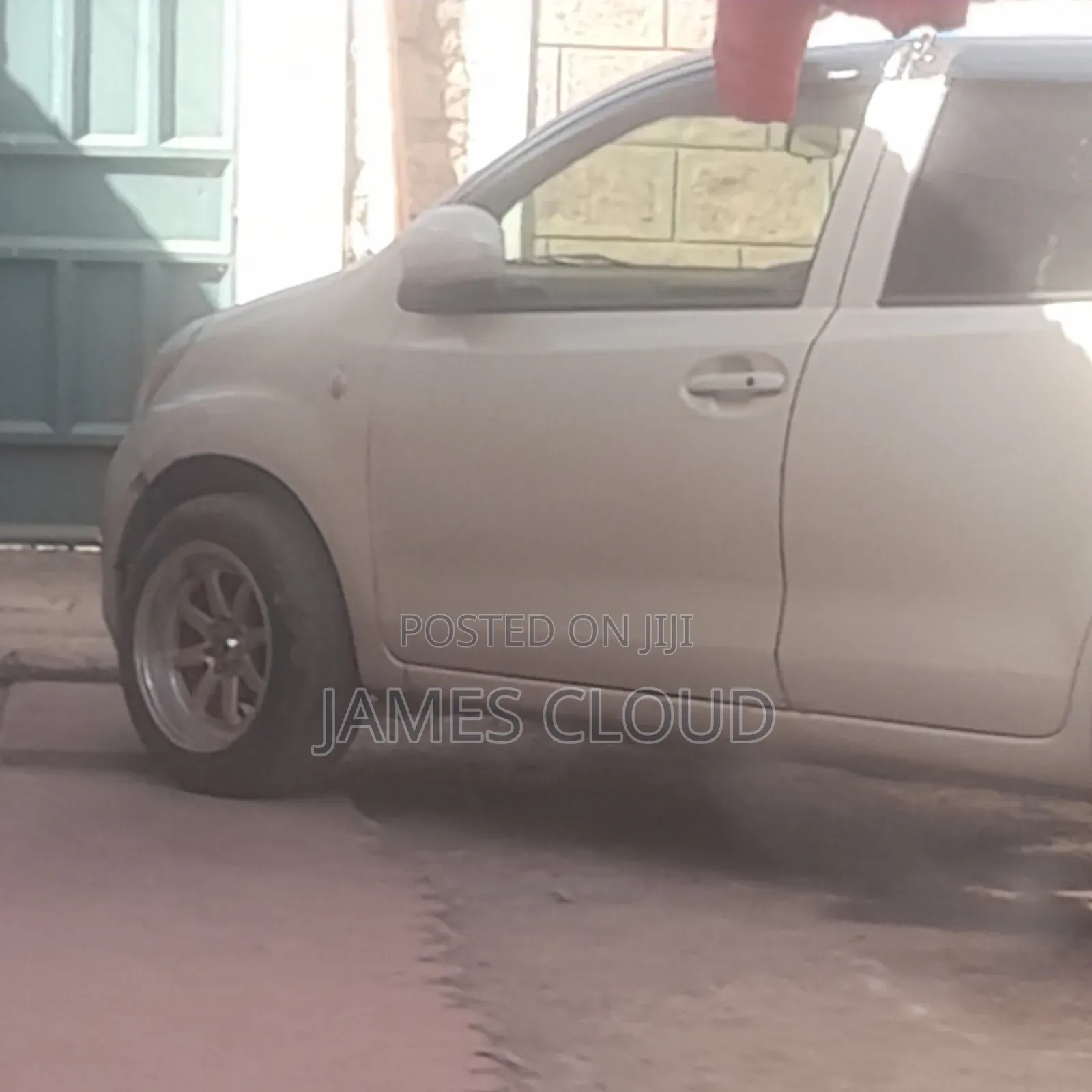 Toyota Avanza 2012 Beige