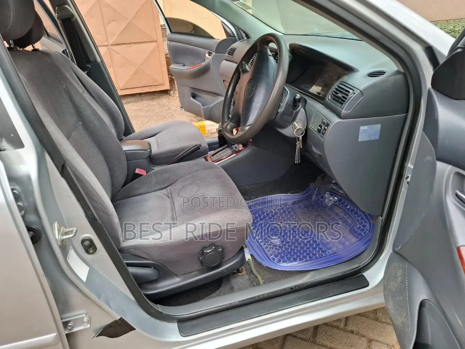 Toyota Corolla Sedan Automatic 2004 Silver