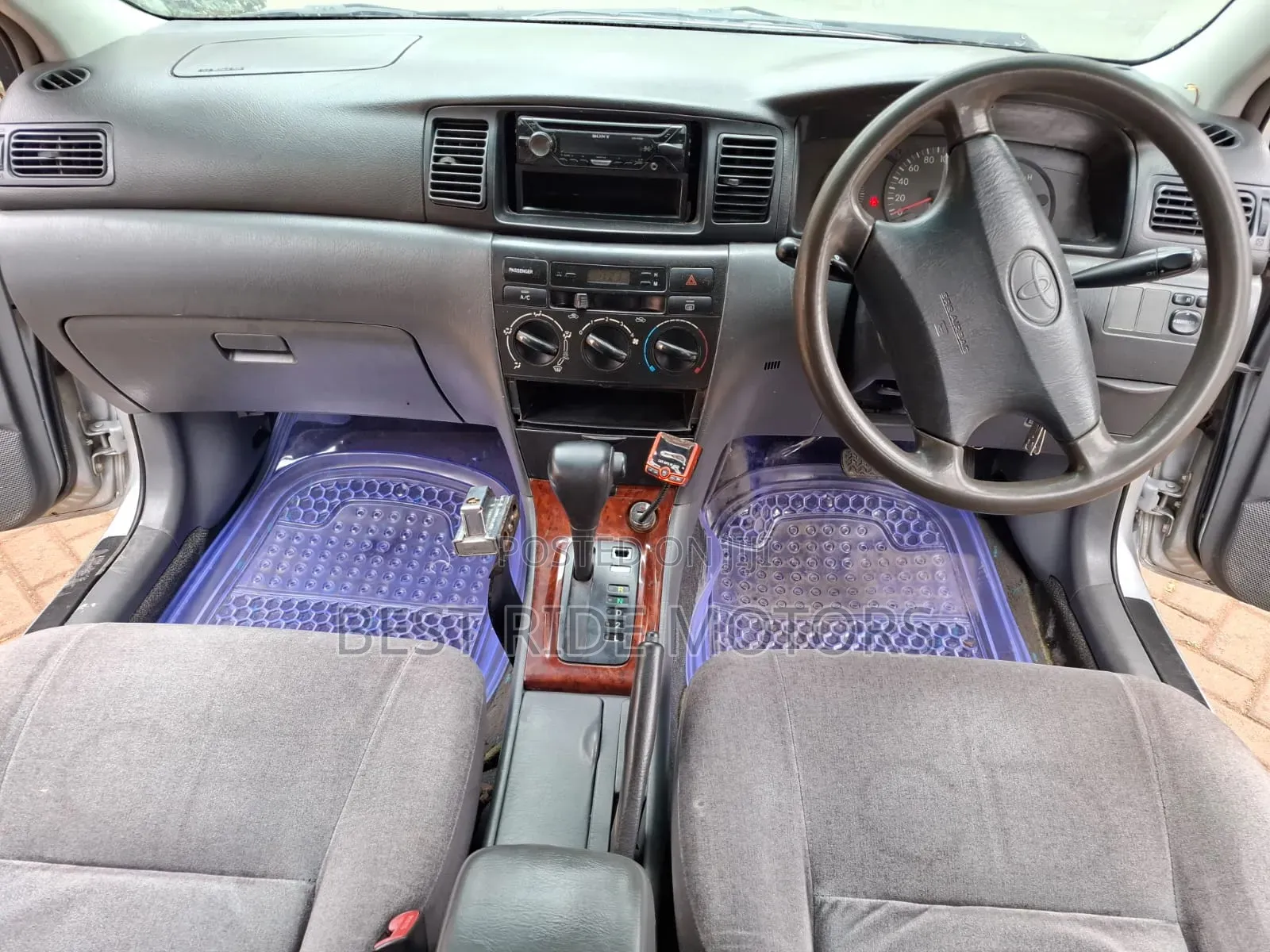 Toyota Corolla Sedan Automatic 2004 Silver