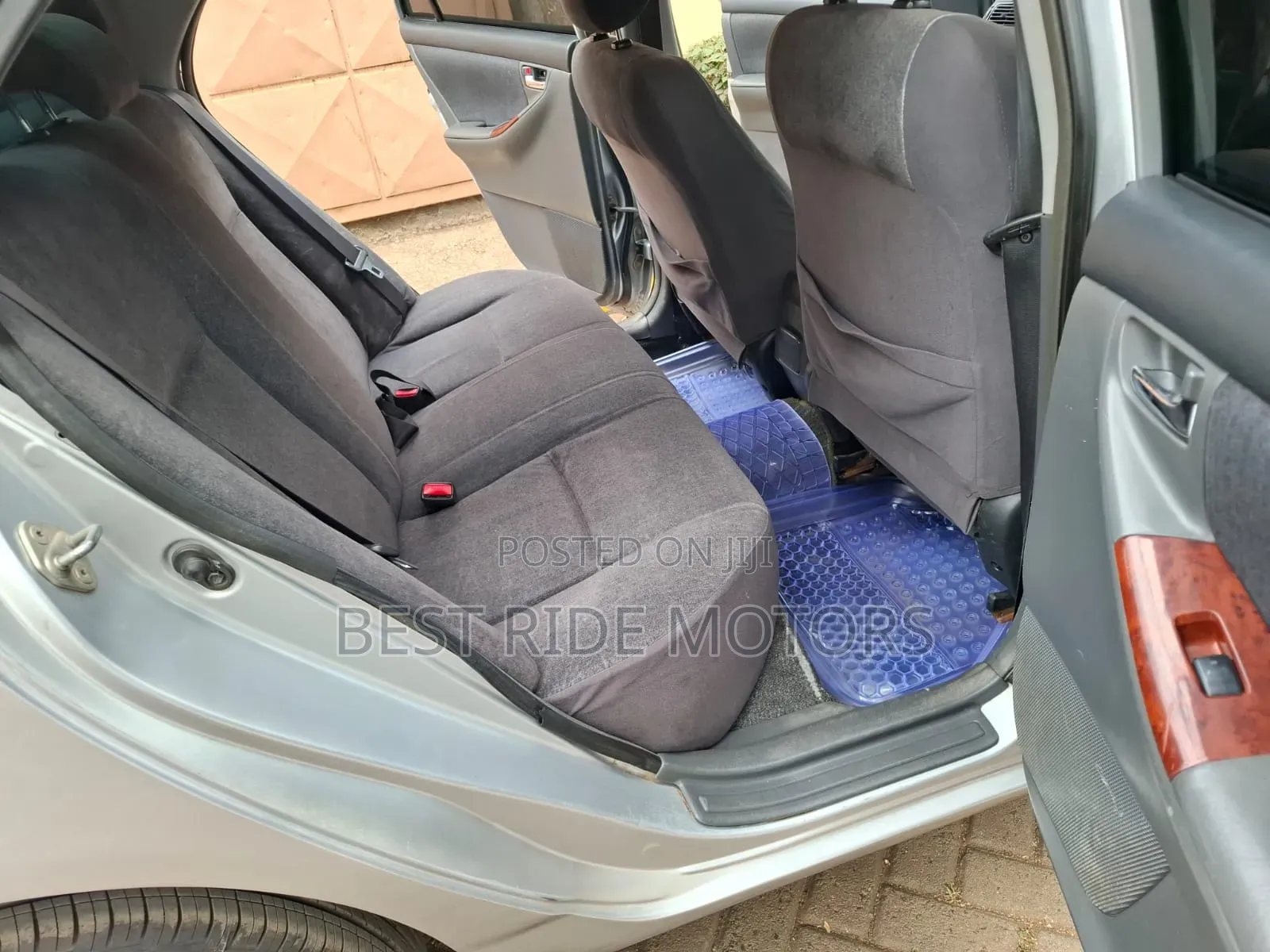 Toyota Corolla Sedan Automatic 2004 Silver