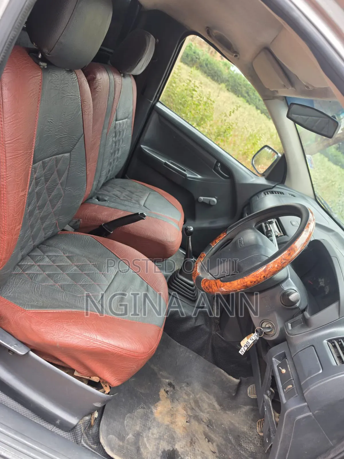 Isuzu D-MAX 2015 Silver