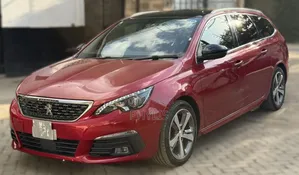 Peugeot 308 2019 Red