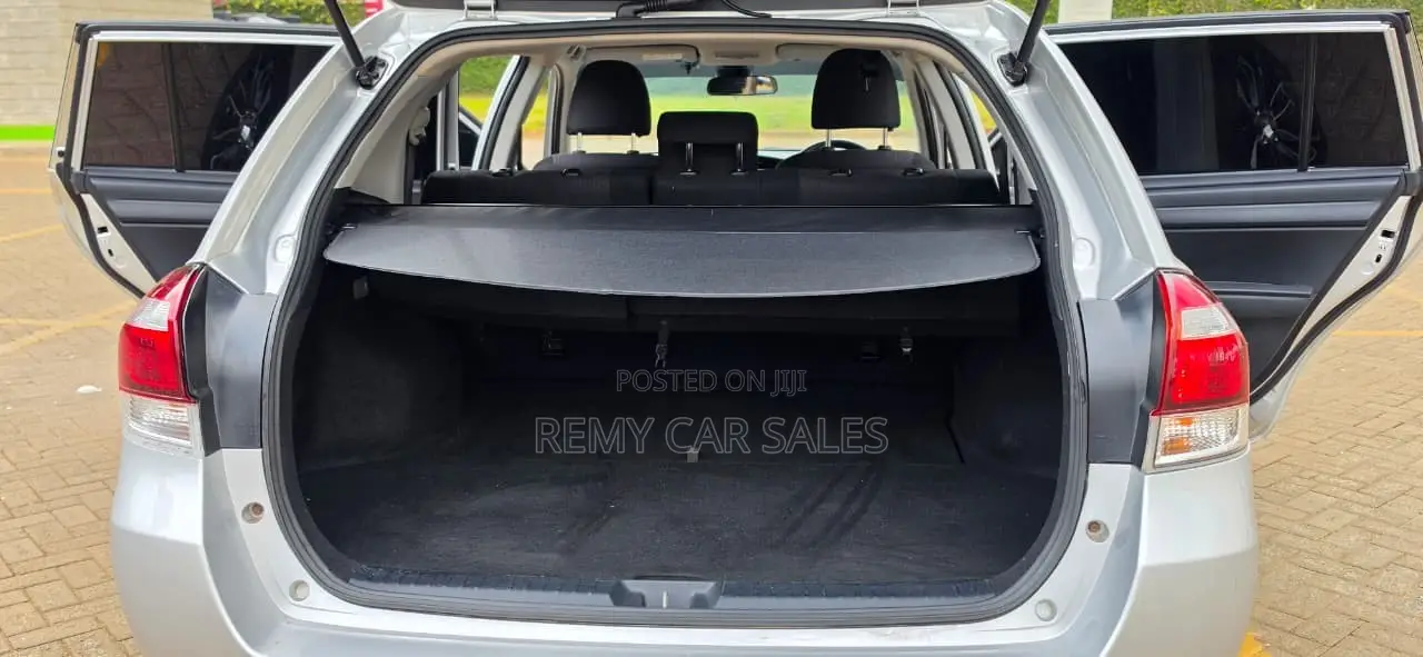 Toyota Corolla Fielder 2019 Silver