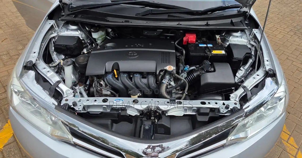 Toyota Corolla Fielder 2019 Silver