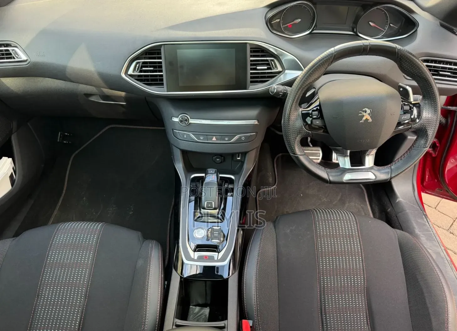 Peugeot 308 2019 Red