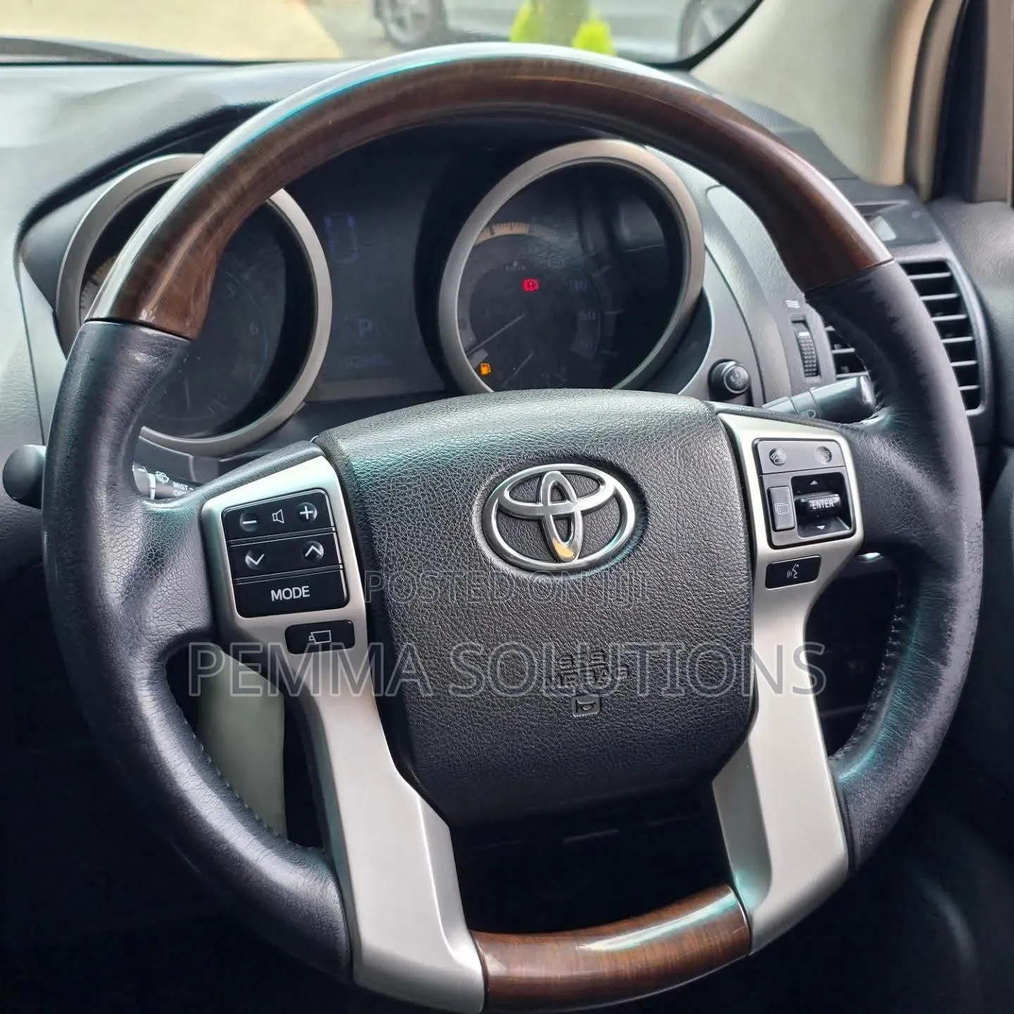Toyota Land Cruiser Prado 2013 Black