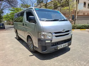 Toyota HiAce 2012 Silver