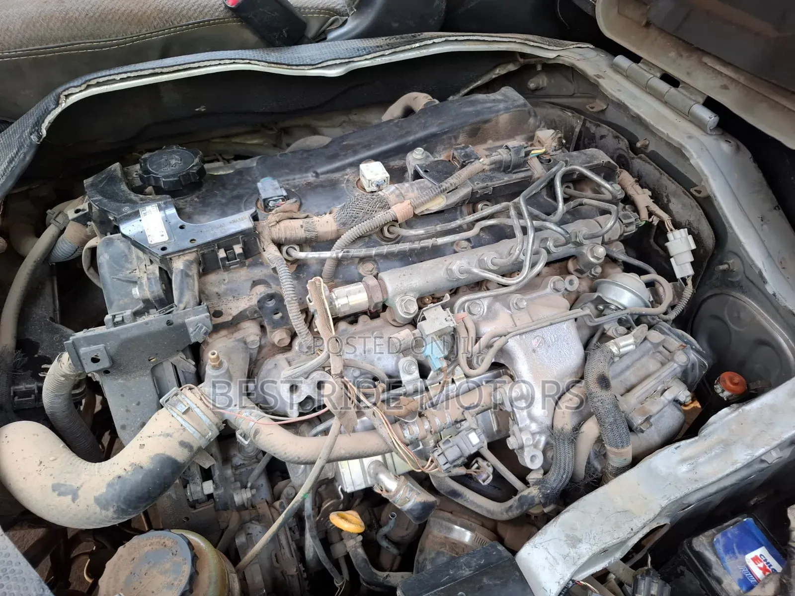 Toyota HiAce 2012 Silver