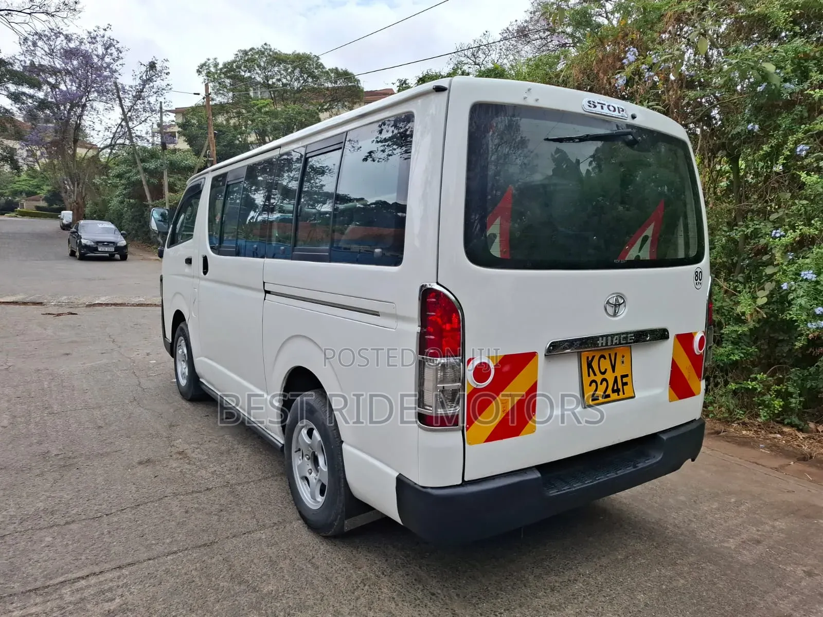 Toyota HiAce 2013 White