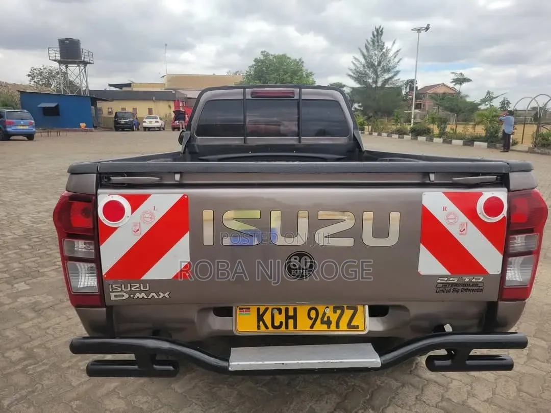 Isuzu D-MAX 2016 Gold